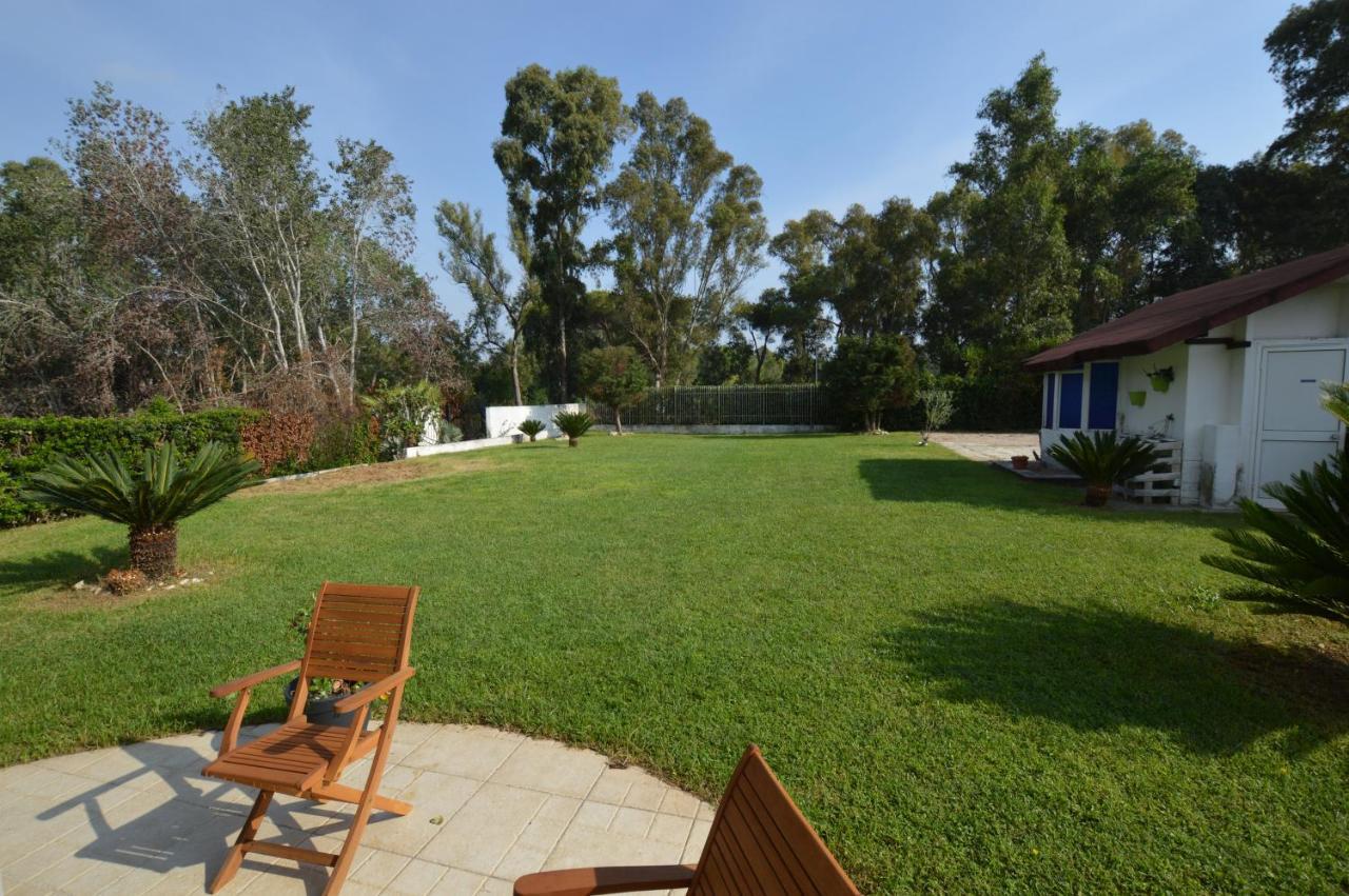 Casa Blanca B&B Latina Buitenkant foto